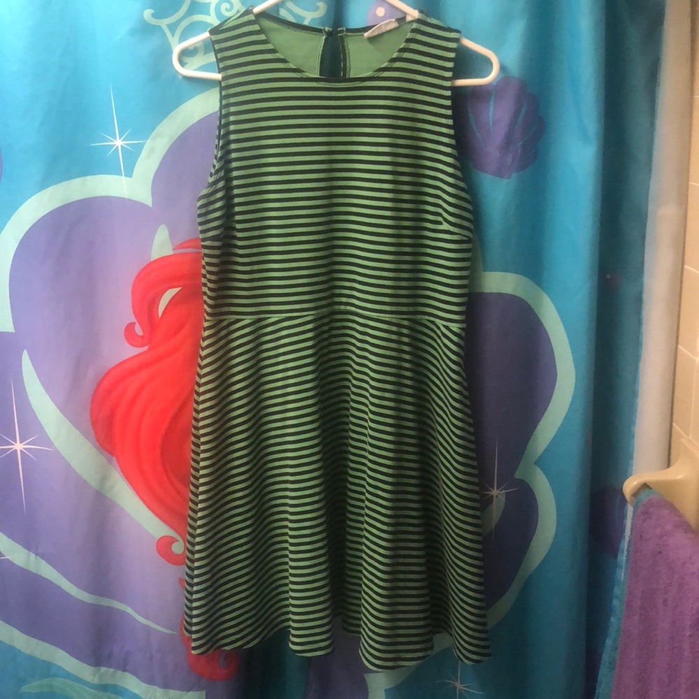 dress with pockets!
